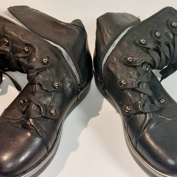 Andìa Fora black leather side-zip laced combat boots, EU41, EUC - Picture 10 of 15